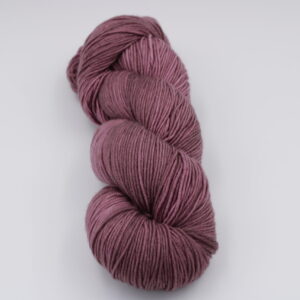 Merlin, Laine mérinos et nylon, vieux rose. Coloris : Souvenir