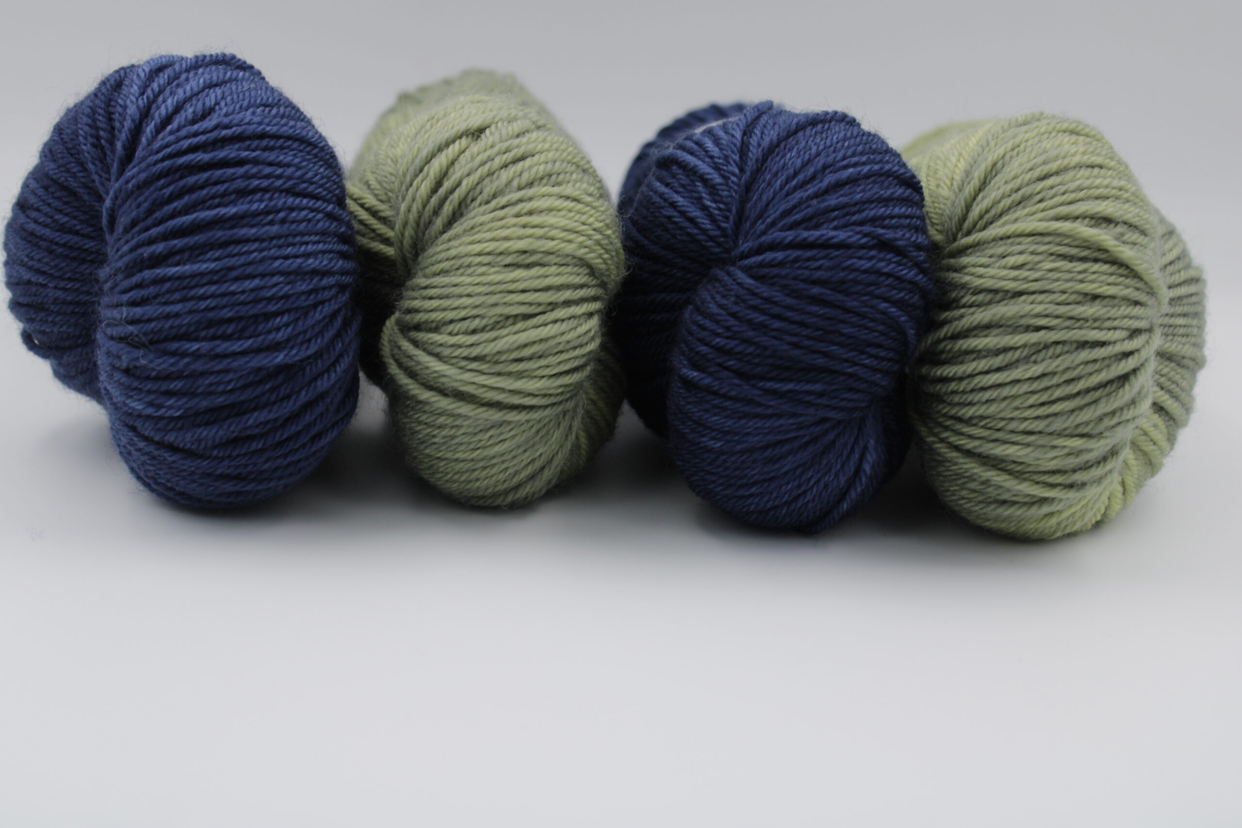Kit de tricot - Fibrani. Col Cabled Trellis Cowl by Stephen West