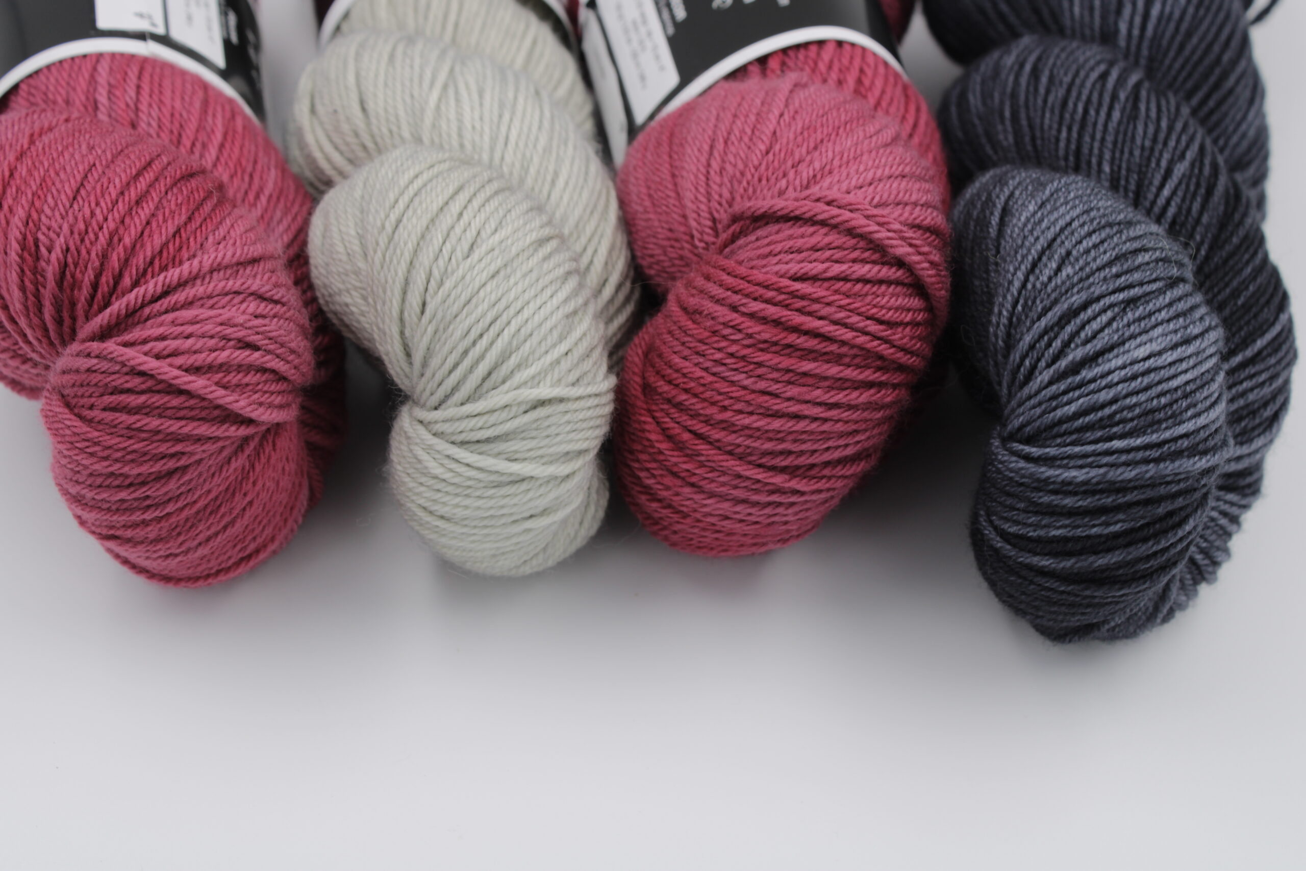 Kit de tricot - Fibrani. Col Cabled Trellis Cowl by Stephen West