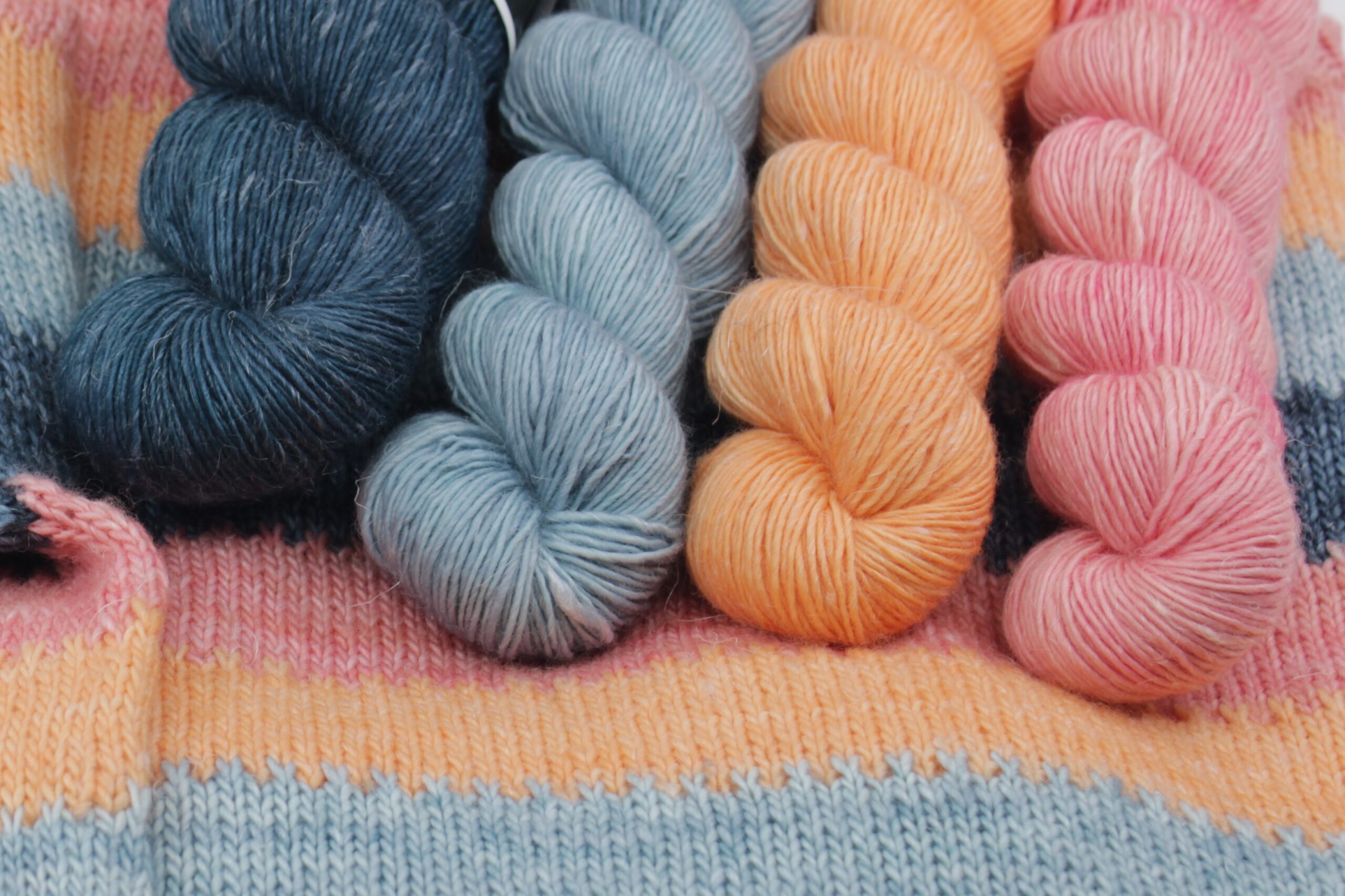 Kit de tricot - Winslow Tee par Florence Spurling – Image 2