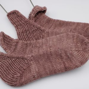 Batten Slipper Sock par Sarah Opie