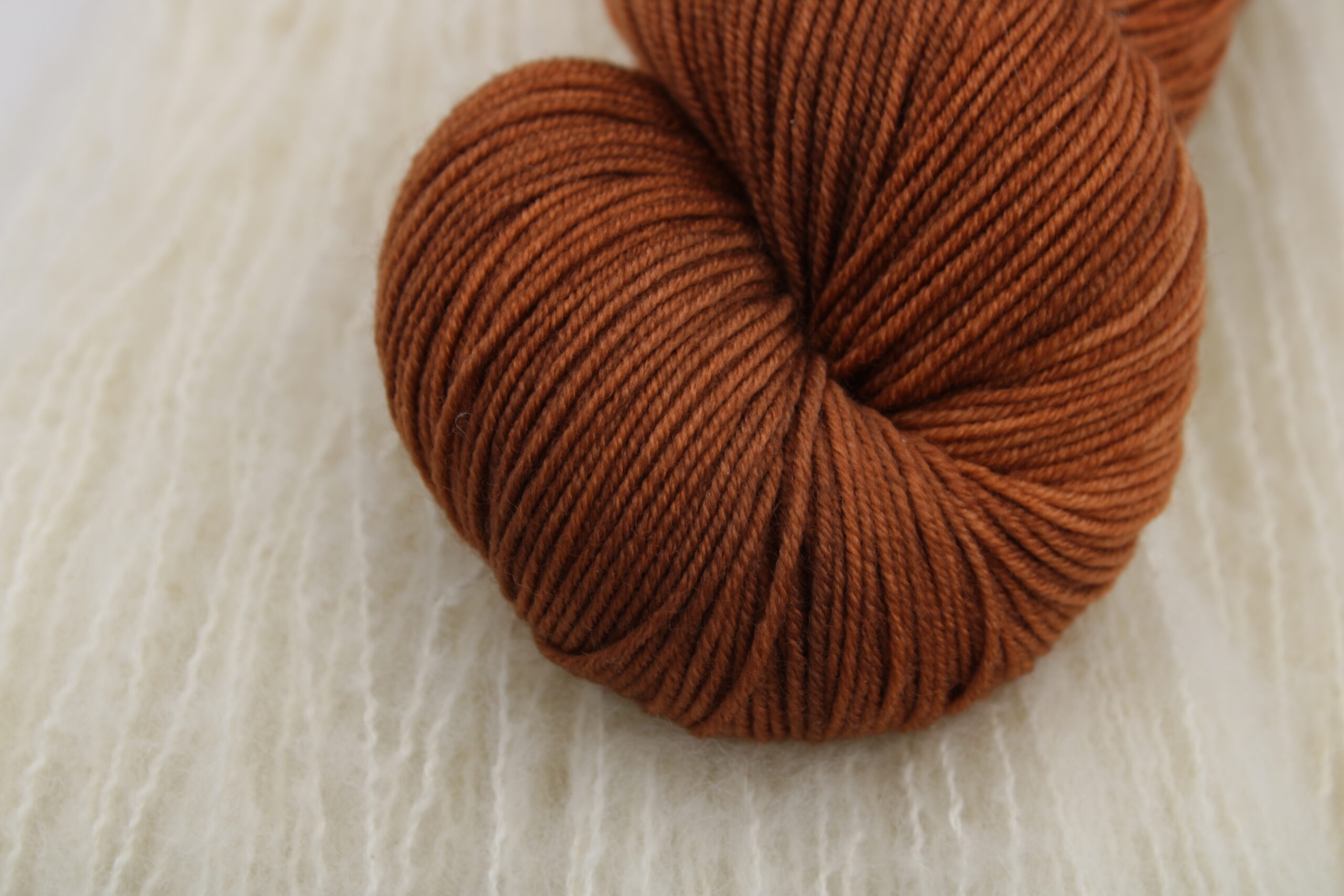 Kit de tricot - Velvet Mirror Cowl by Andrea Mowry – Image 7