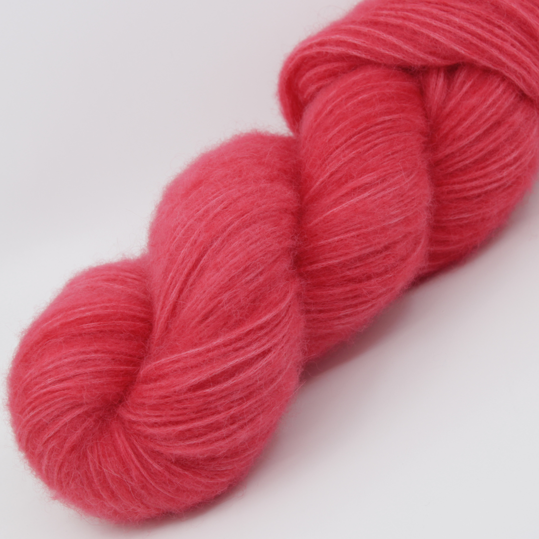 Laine Fibrani -Base Aurora,51% Bébé alpaga et 49% coton,couleur: rouge orangé. Coloris: Hortence.