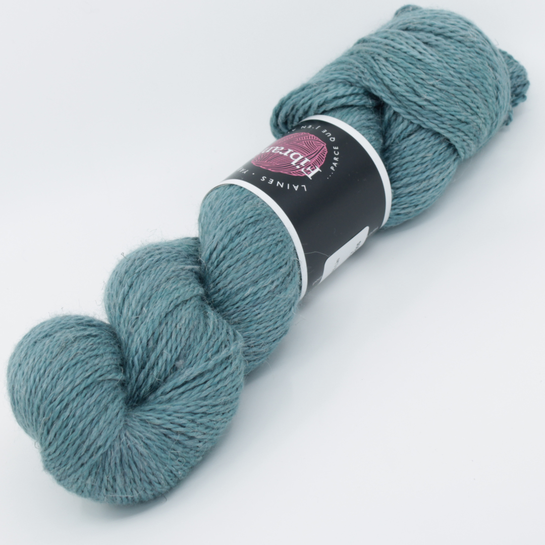 Laine Fibrani -Base Aliso DK,50% Bébé alpaga et 25% soie, et 25% .couleur: Gris. coloris: Raphaël.